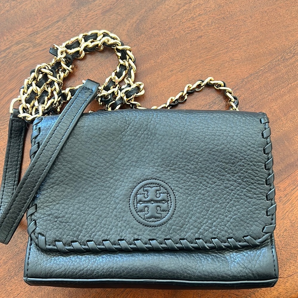 Tory Burch black crossbody bad
